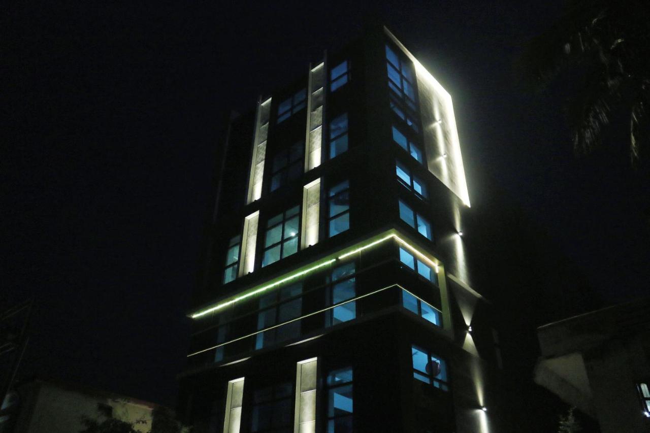 Sm Hives Hotel Bhubaneswar Exterior photo