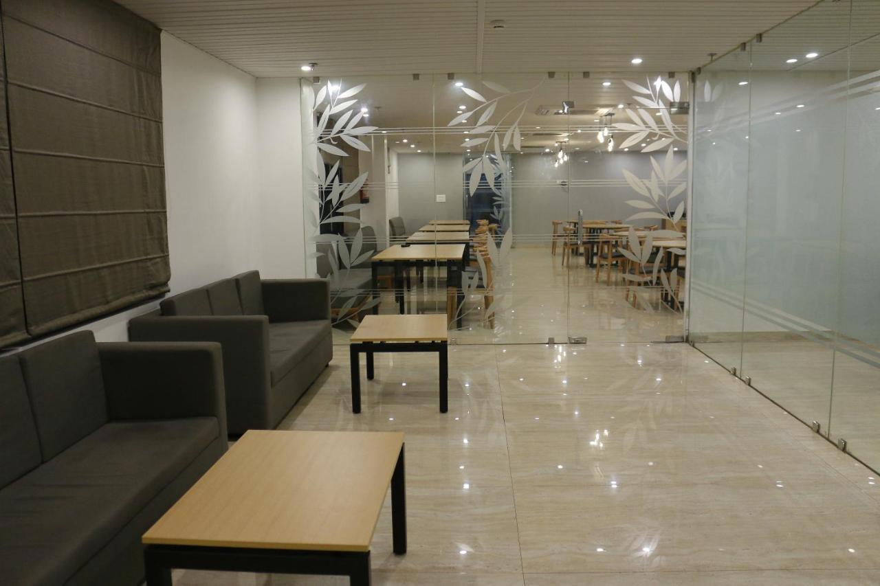 Sm Hives Hotel Bhubaneswar Exterior photo