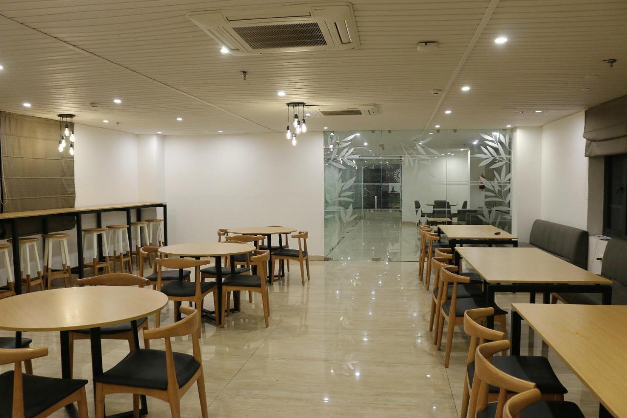 Sm Hives Hotel Bhubaneswar Exterior photo